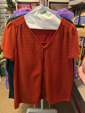 Papermoon Stitch Fix Textured Button Front Top Orange Size M NWOT